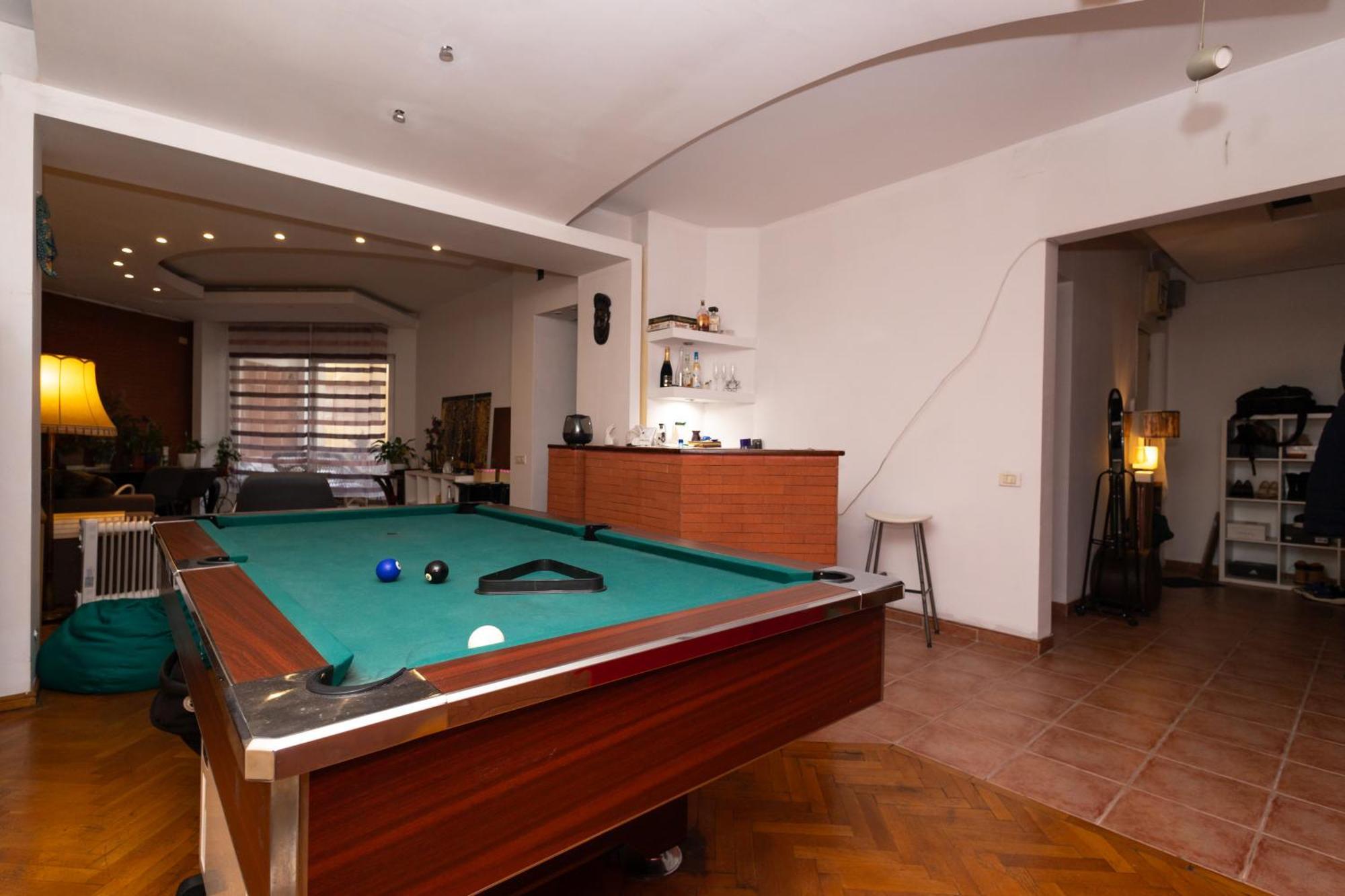 Shared Retro Vintage Luxury Apartment Bukarest Eksteriør billede