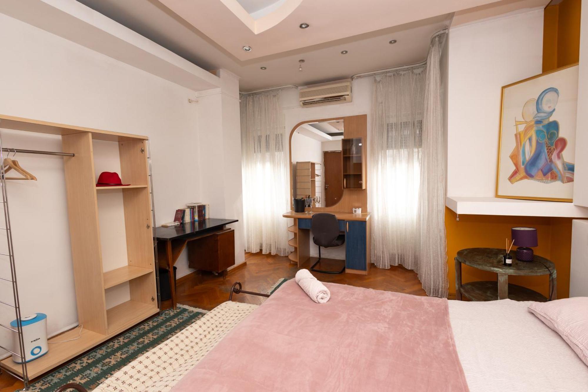 Shared Retro Vintage Luxury Apartment Bukarest Eksteriør billede